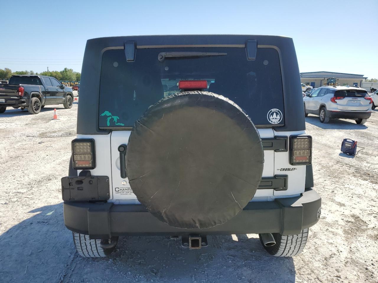 2014 JEEP WRANGLER U - Image 6