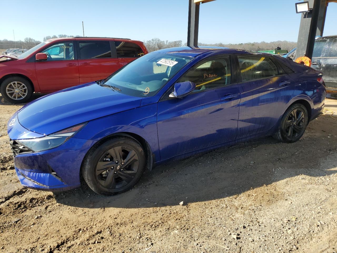 2023 HYUNDAI ELANTRA SE