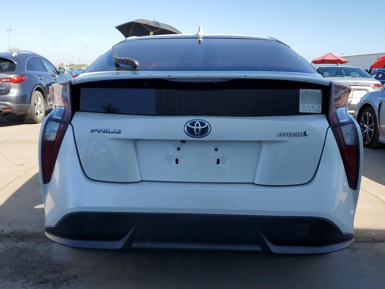 2016 TOYOTA PRIUS - Image 6