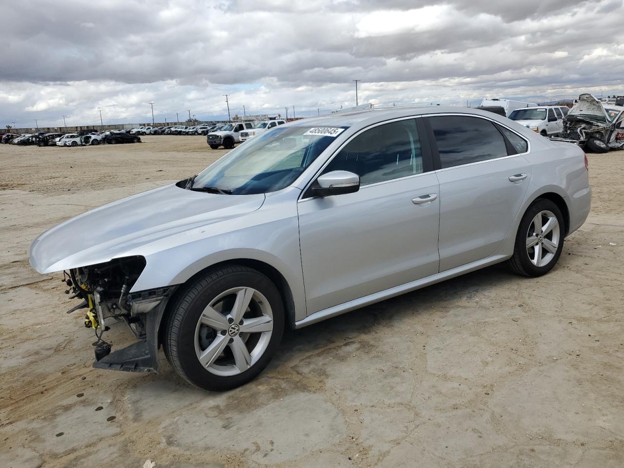 2013 VOLKSWAGEN PASSAT SE