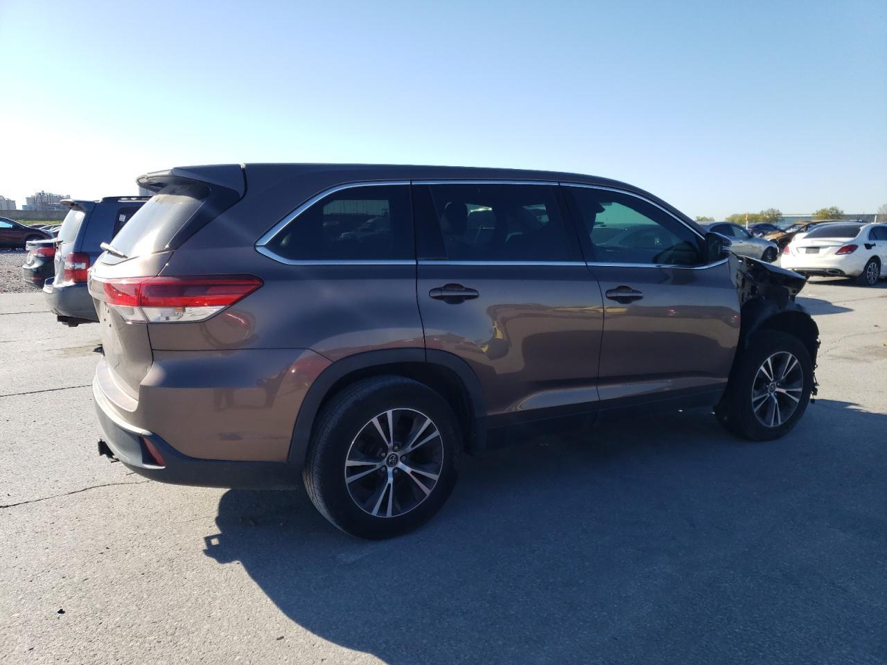2019 TOYOTA HIGHLANDER - Фото 3