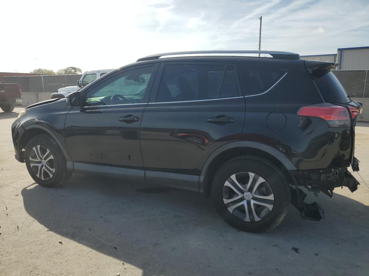 2017 TOYOTA RAV4 LE - Image 2