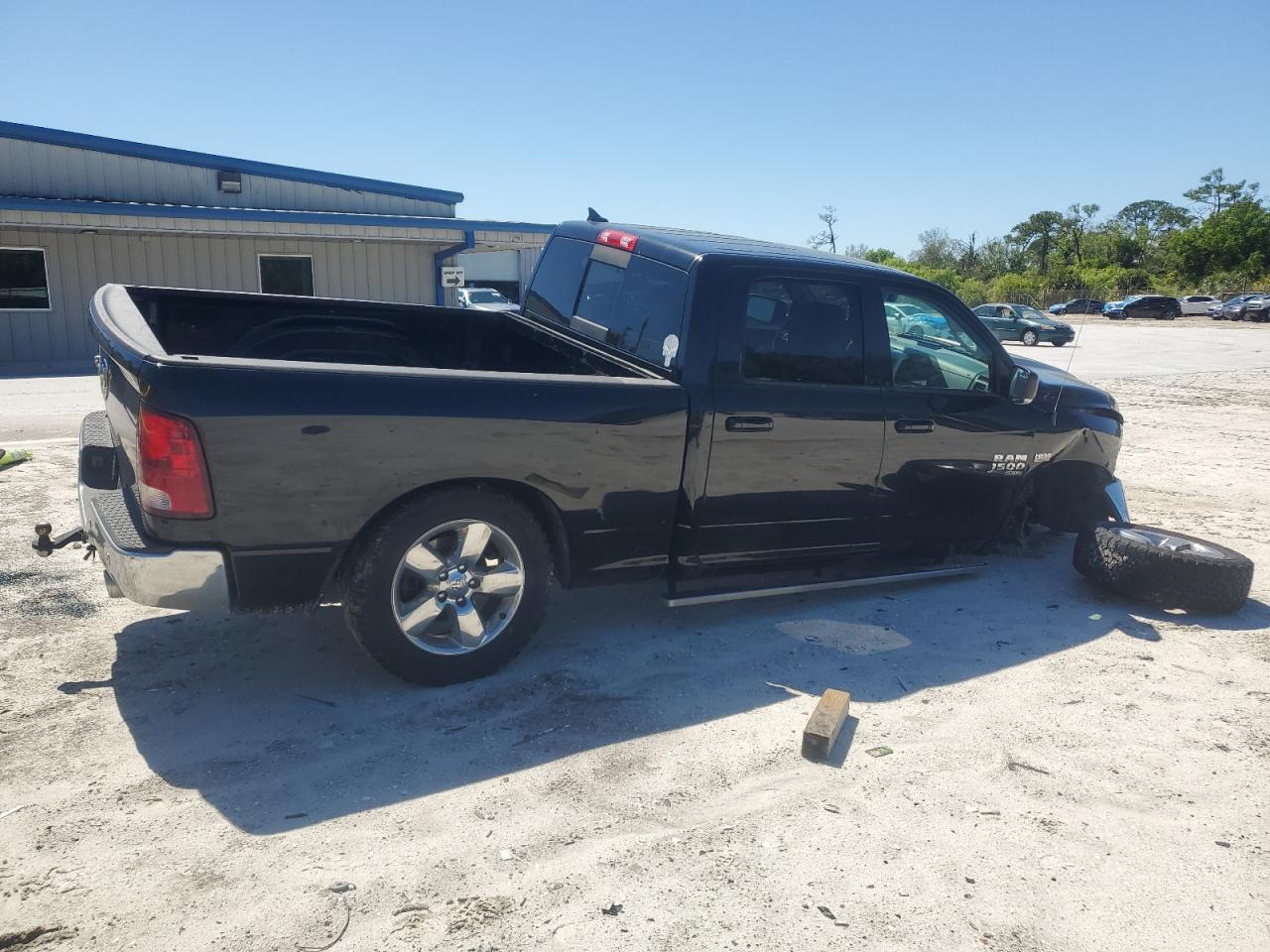 2019 RAM 1500 CLASS - Фото 3