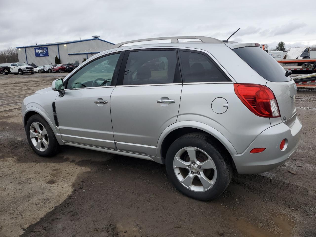 2014 CHEVROLET CAPTIVA LT - Image 2