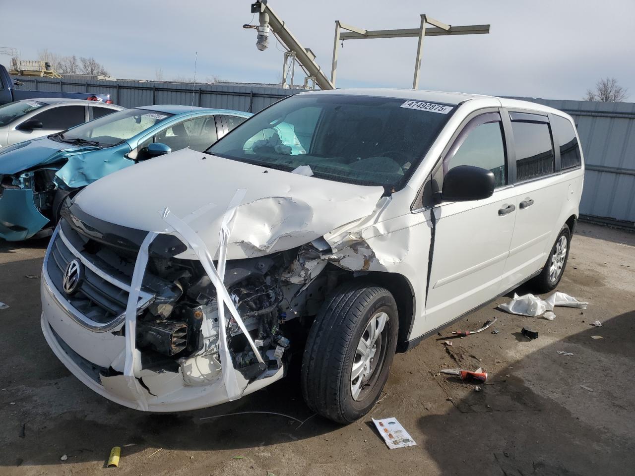 2011 VOLKSWAGEN ROUTAN S