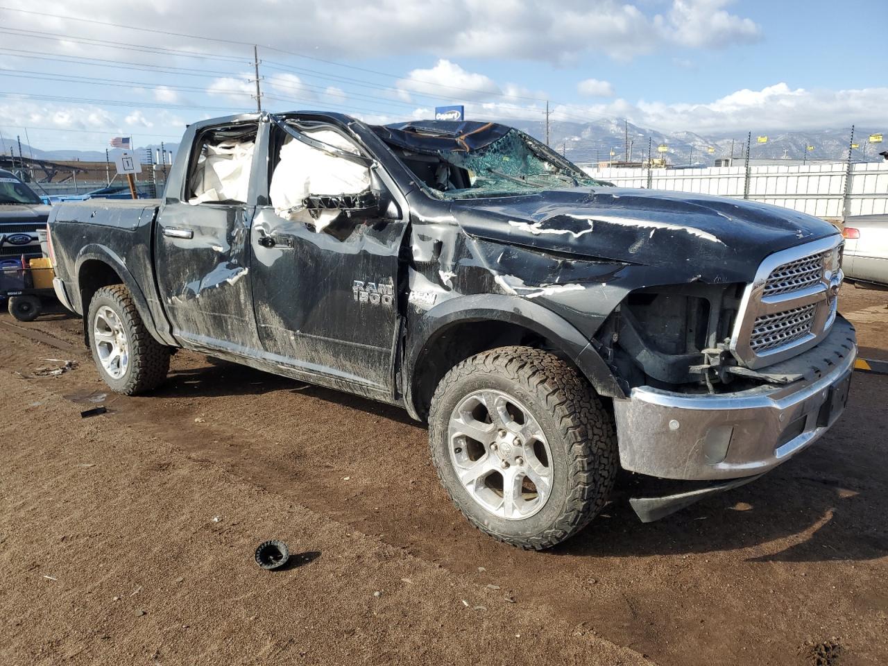 2017 RAM 1500 LARAM - Image 4