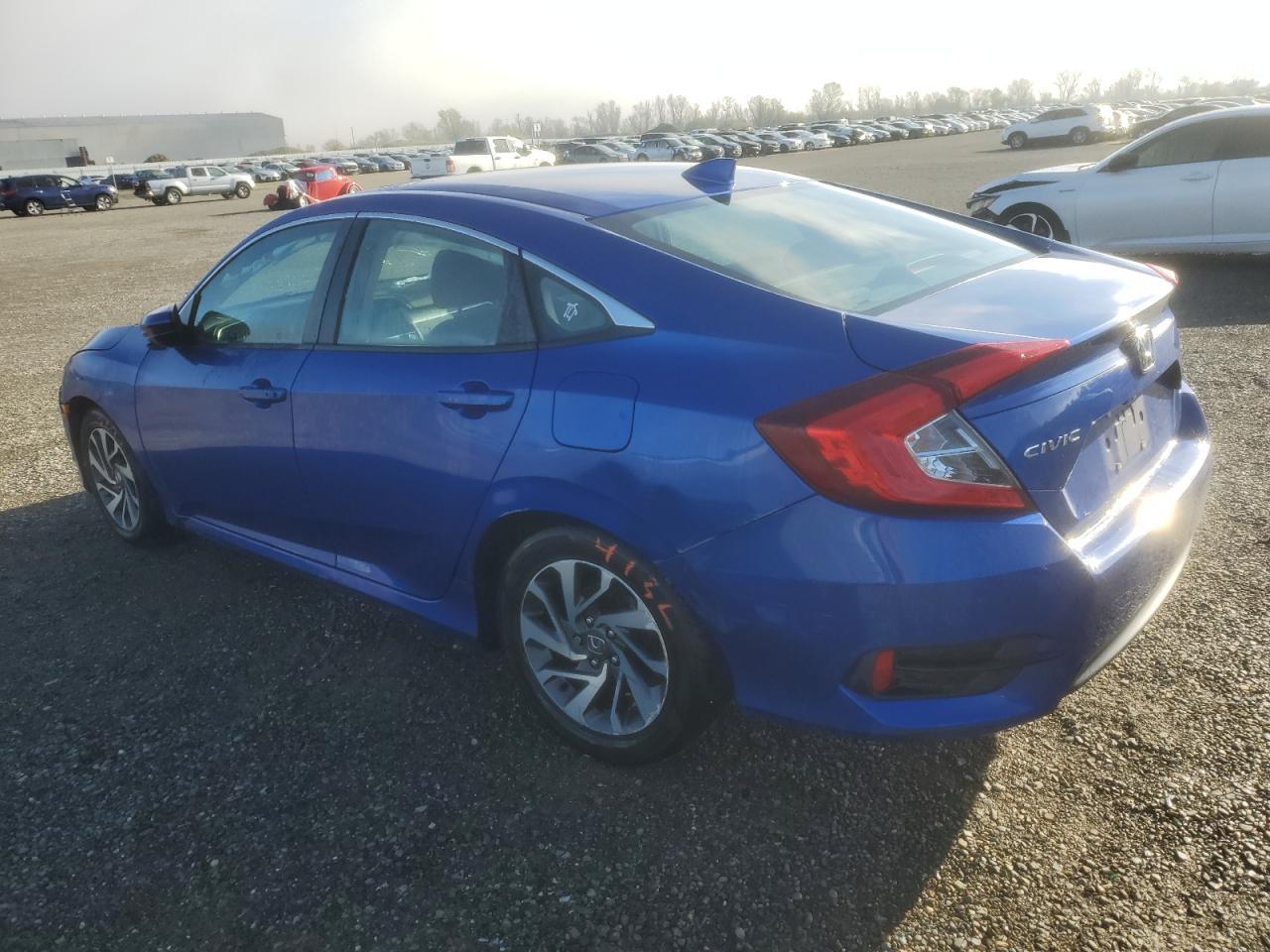 2018 HONDA CIVIC EX - Image 2