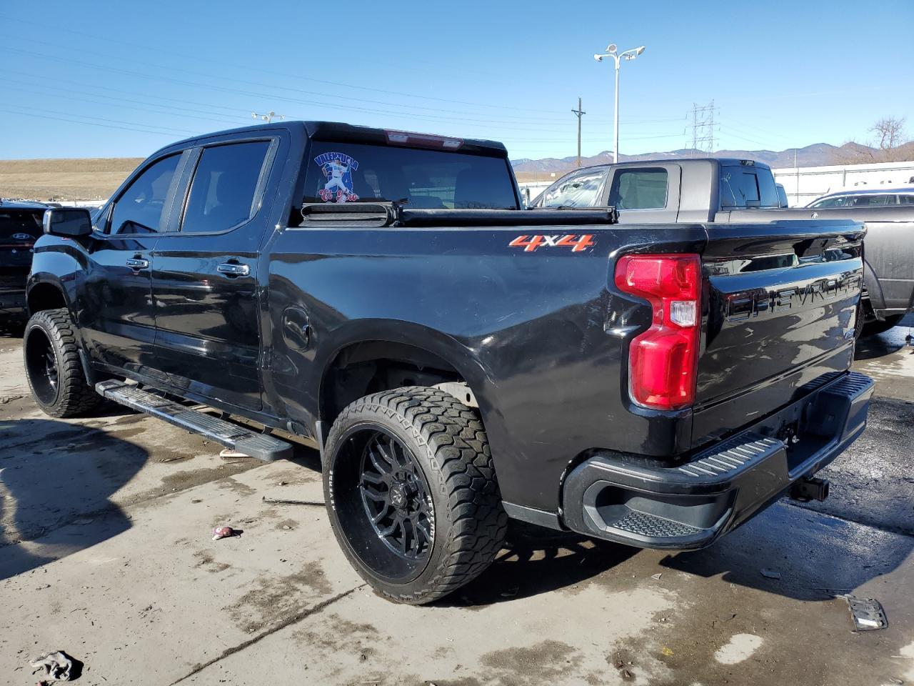 2019 CHEVROLET SILVERADO - Фото 2