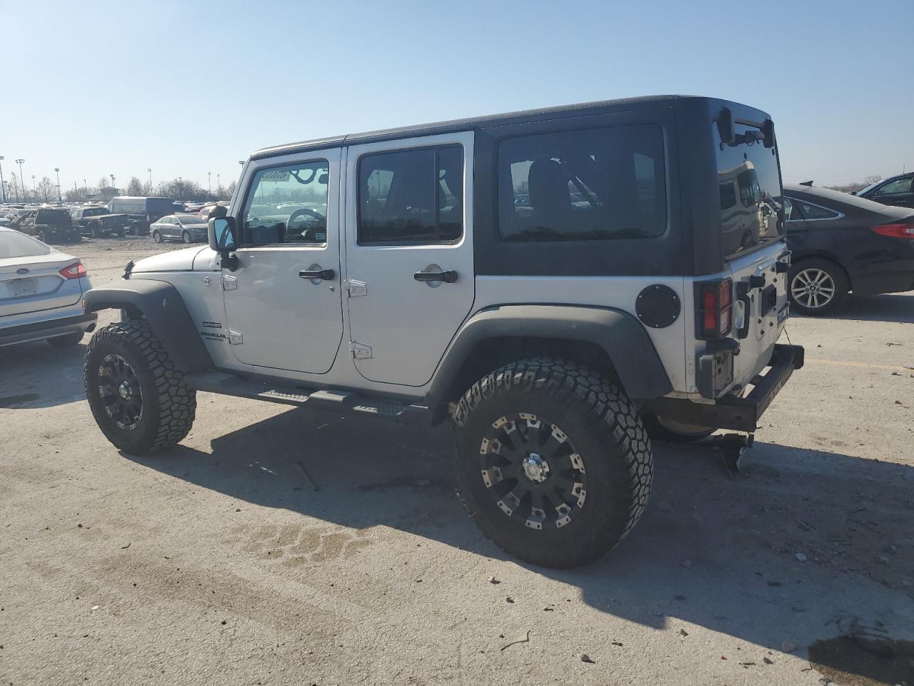 2012 JEEP WRANGLER U - Image 2