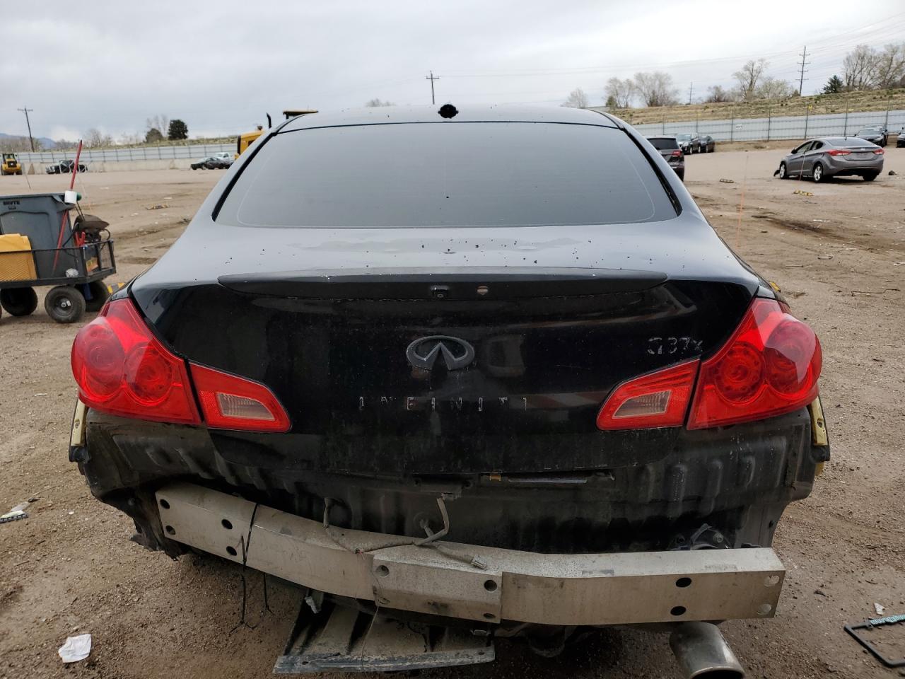 2011 INFINITI G37 - Фото 6