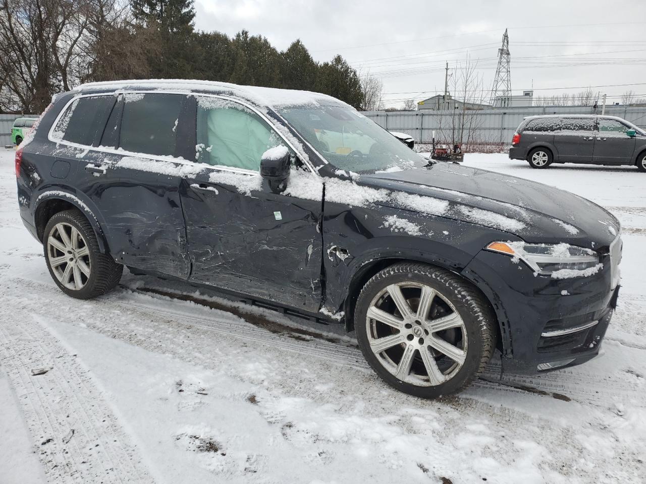 2016 VOLVO XC90 T6 - Фото 4