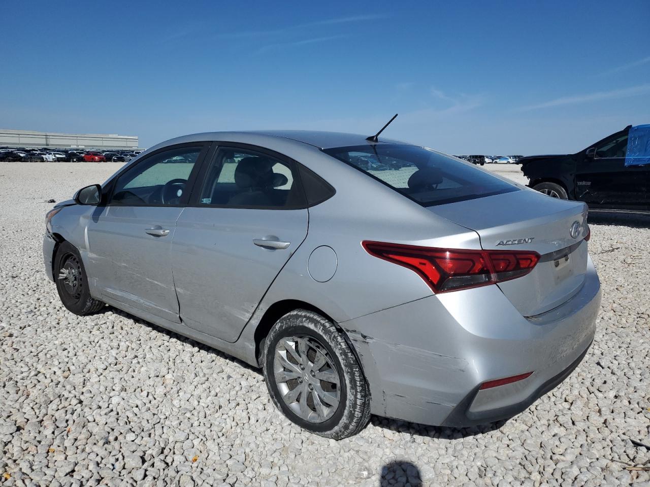 2019 HYUNDAI ACCENT SE - Image 2