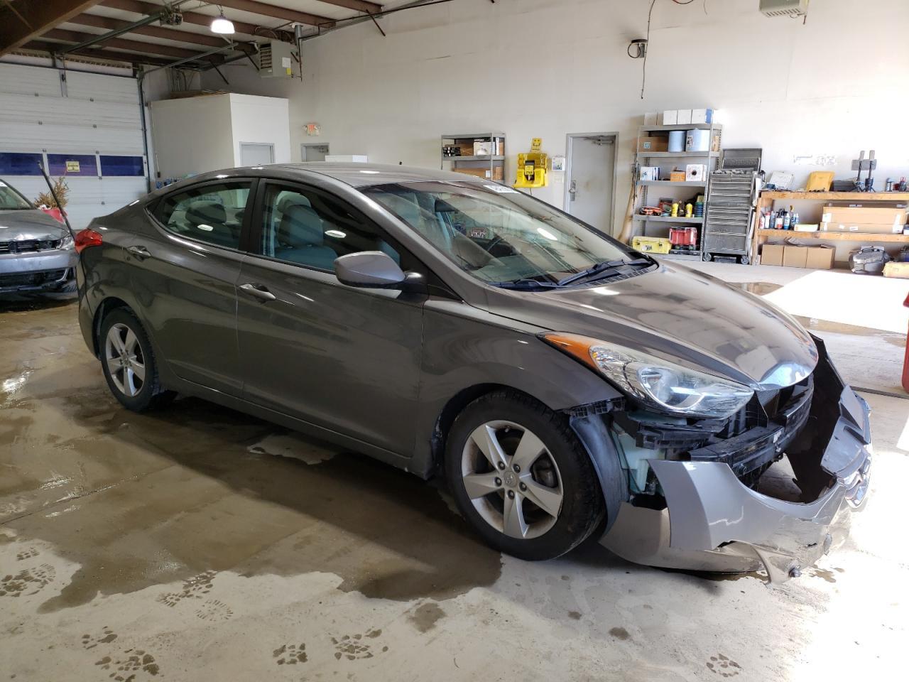 2013 HYUNDAI ELANTRA GL - Image 4