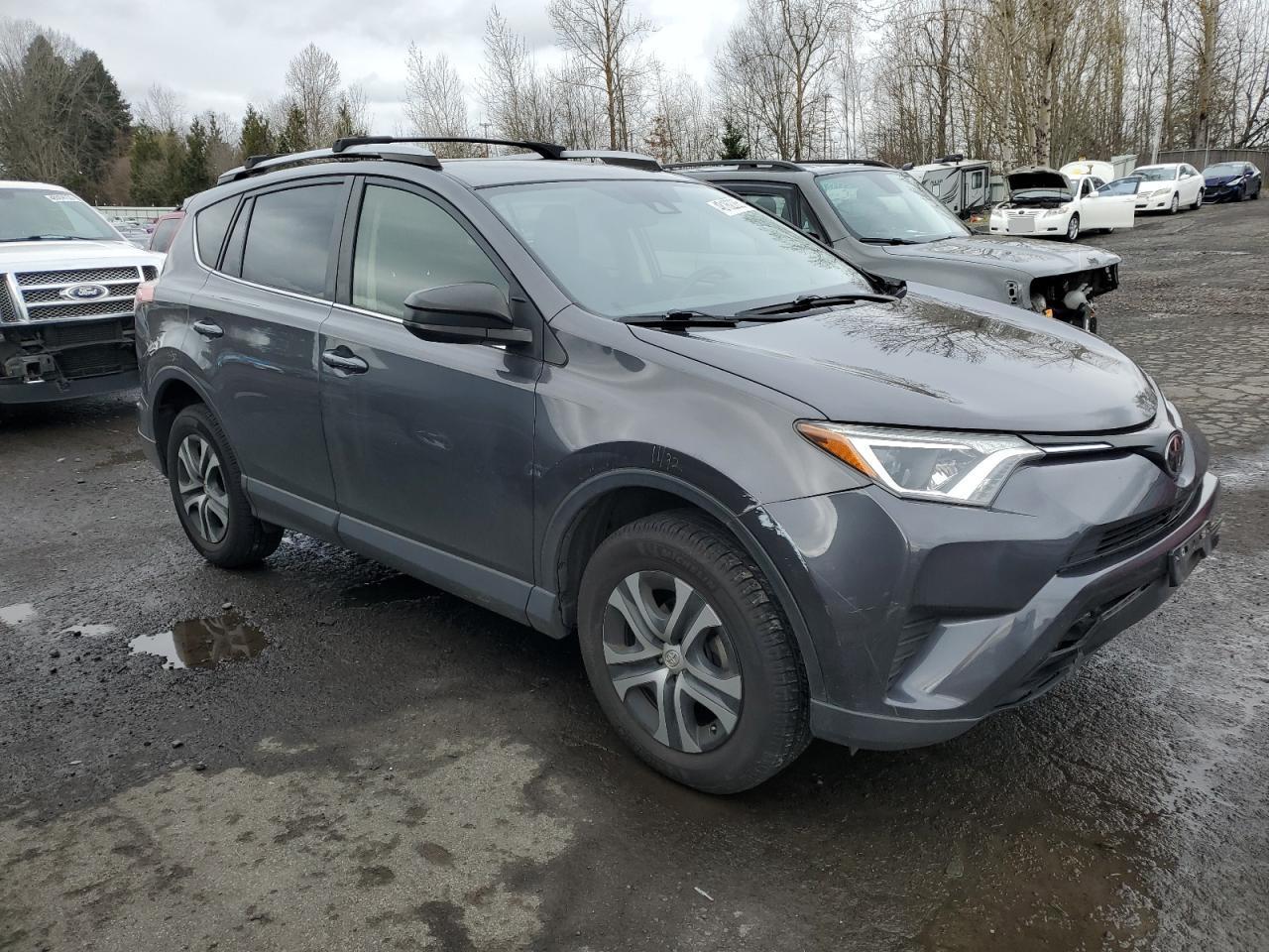 2017 TOYOTA RAV4 LE - Фото 4