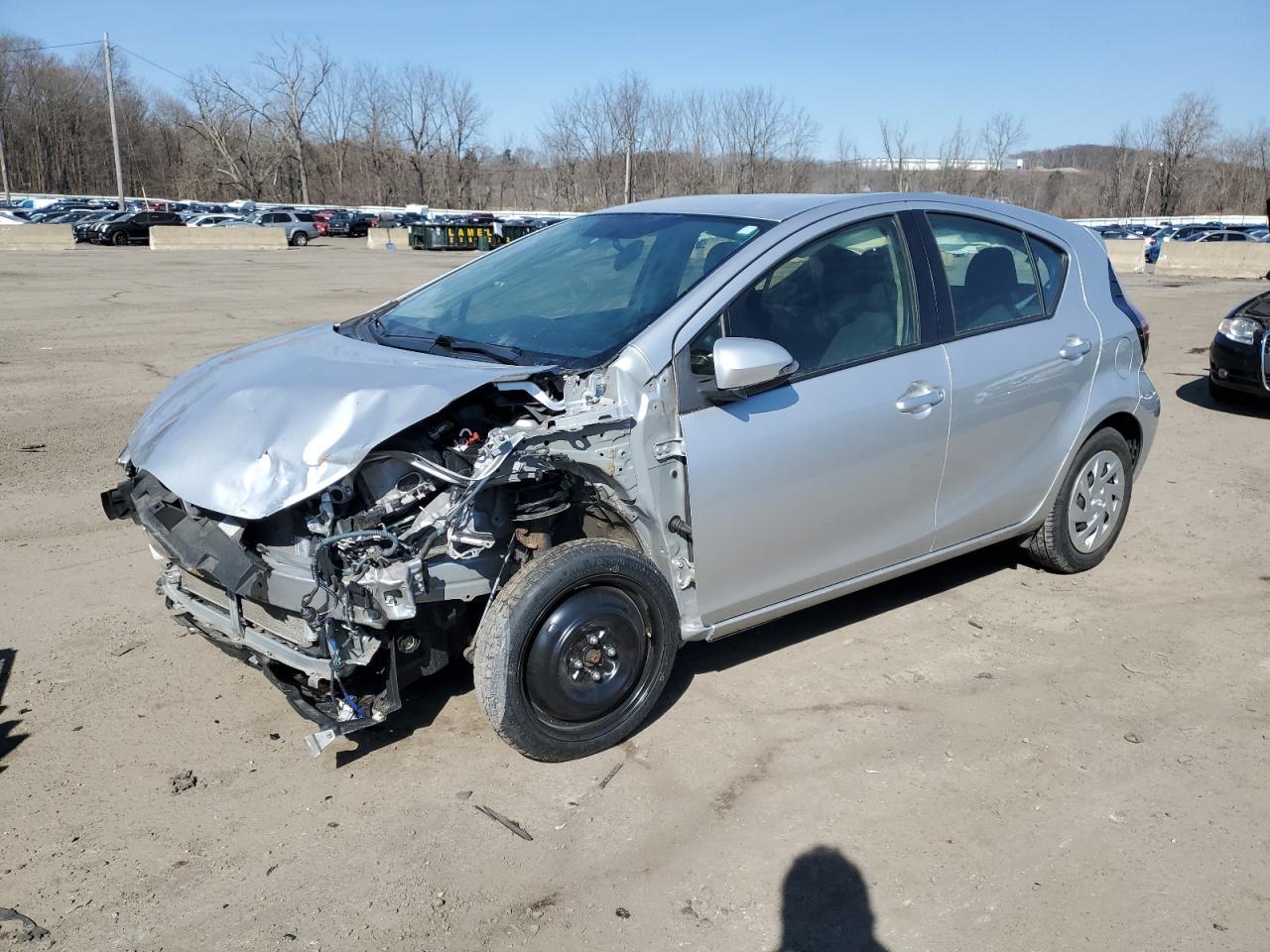2016 TOYOTA PRIUS C