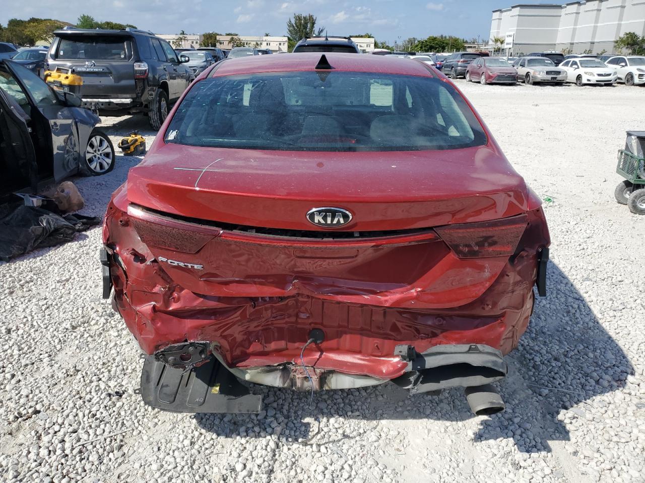 2021 KIA FORTE FE - Фото 6