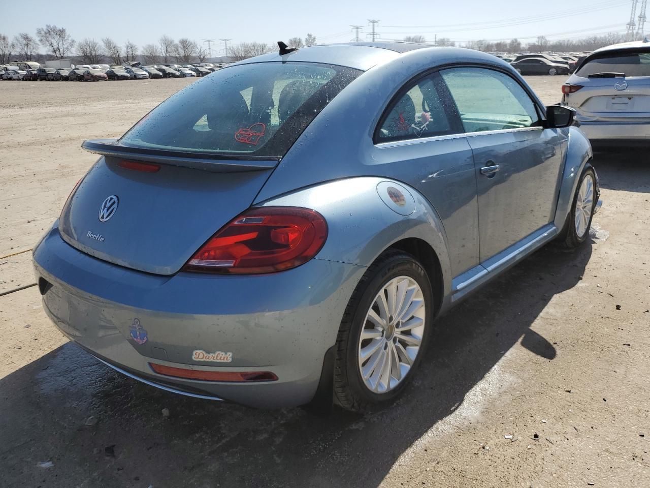 2019 VOLKSWAGEN BEETLE S - Фото 3