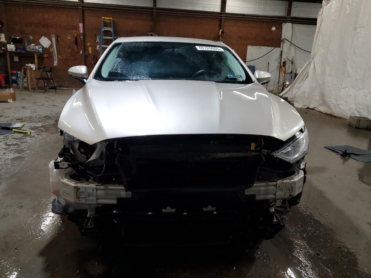 2017 FORD FUSION SE - Image 5