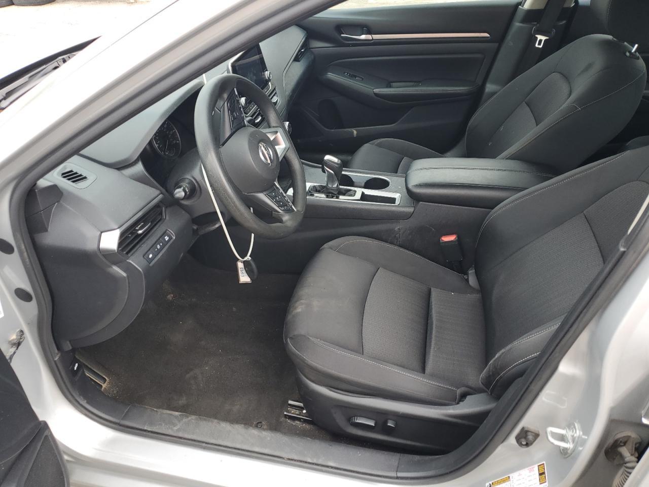 2022 NISSAN ALTIMA SV - Image 7