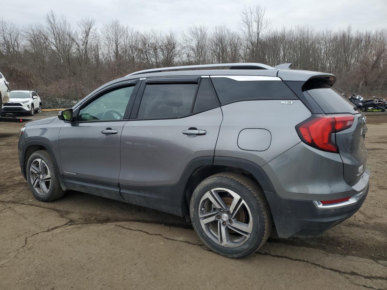 2018 GMC TERRAIN SL - Image 2