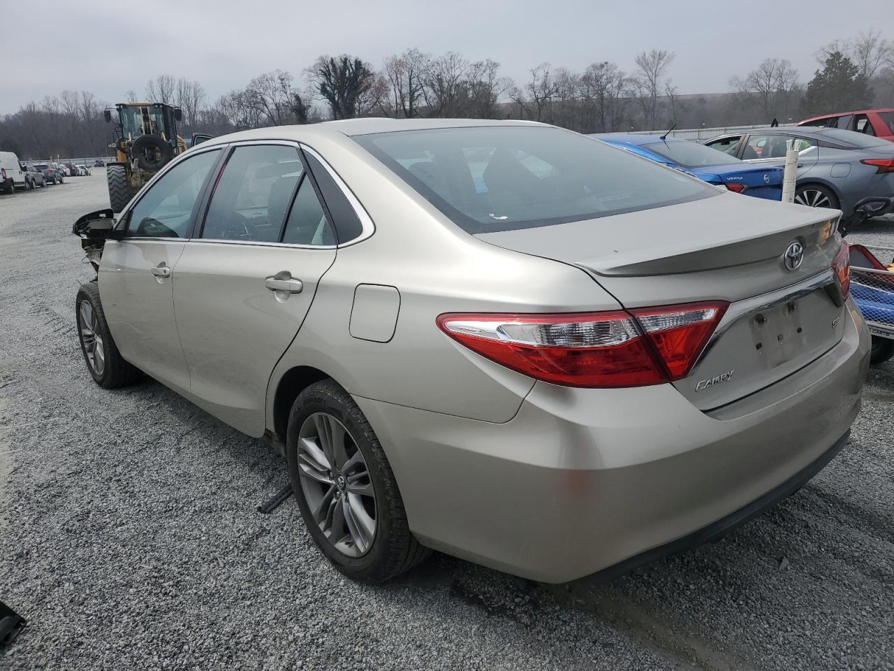 2017 TOYOTA CAMRY LE - Image 2