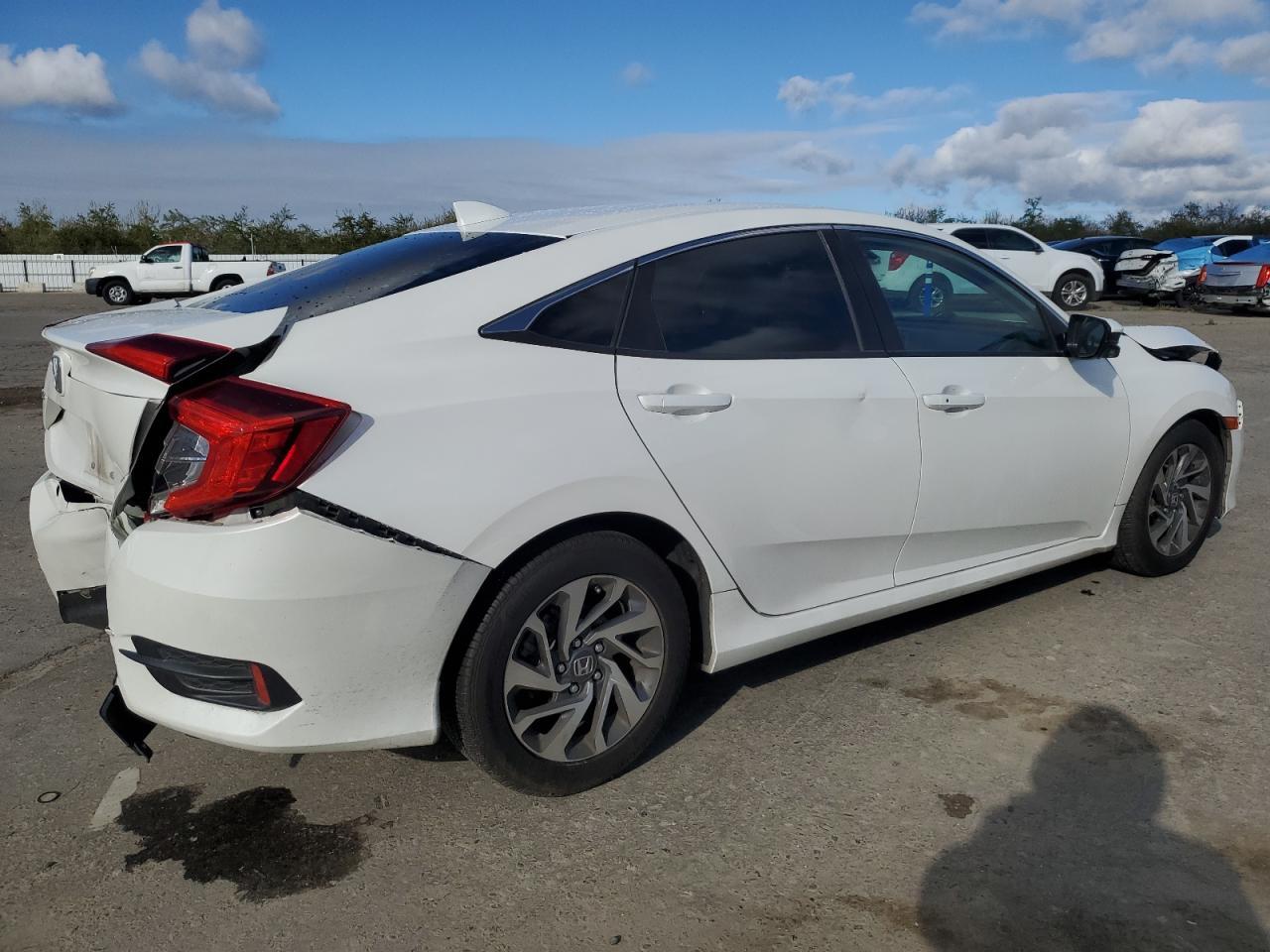 2018 HONDA CIVIC EX - Image 3