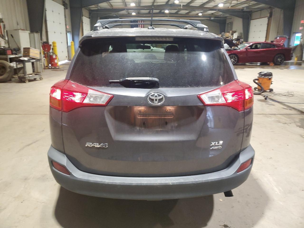 2015 TOYOTA RAV4 XLE - Image 6