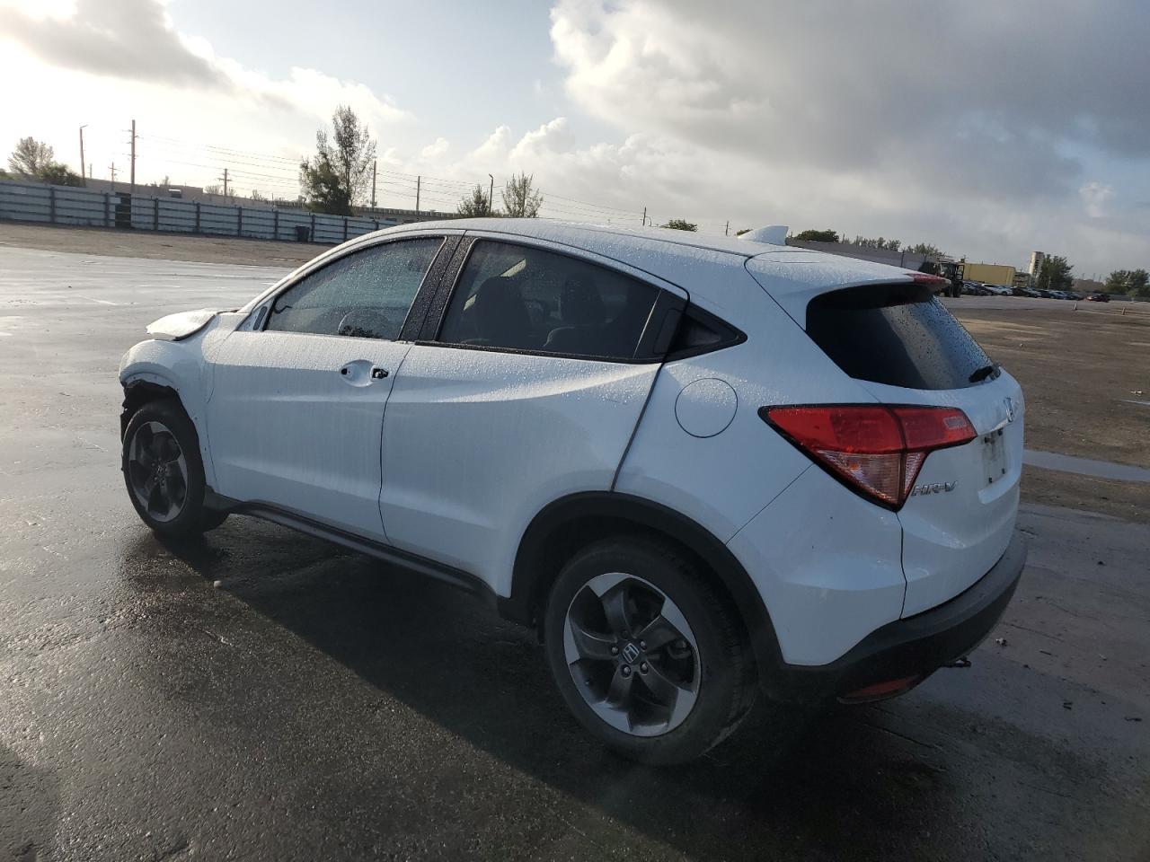 2018 HONDA HR-V EX - Image 2