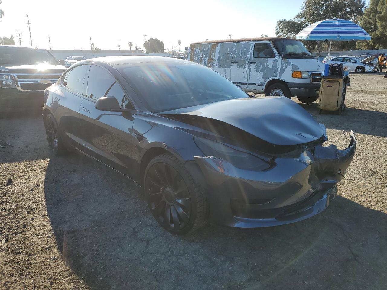 2022 TESLA MODEL 3 - Image 4