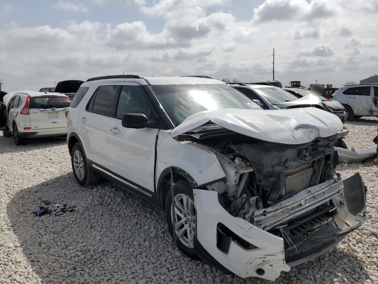 2018 FORD EXPLORER X - Image 4