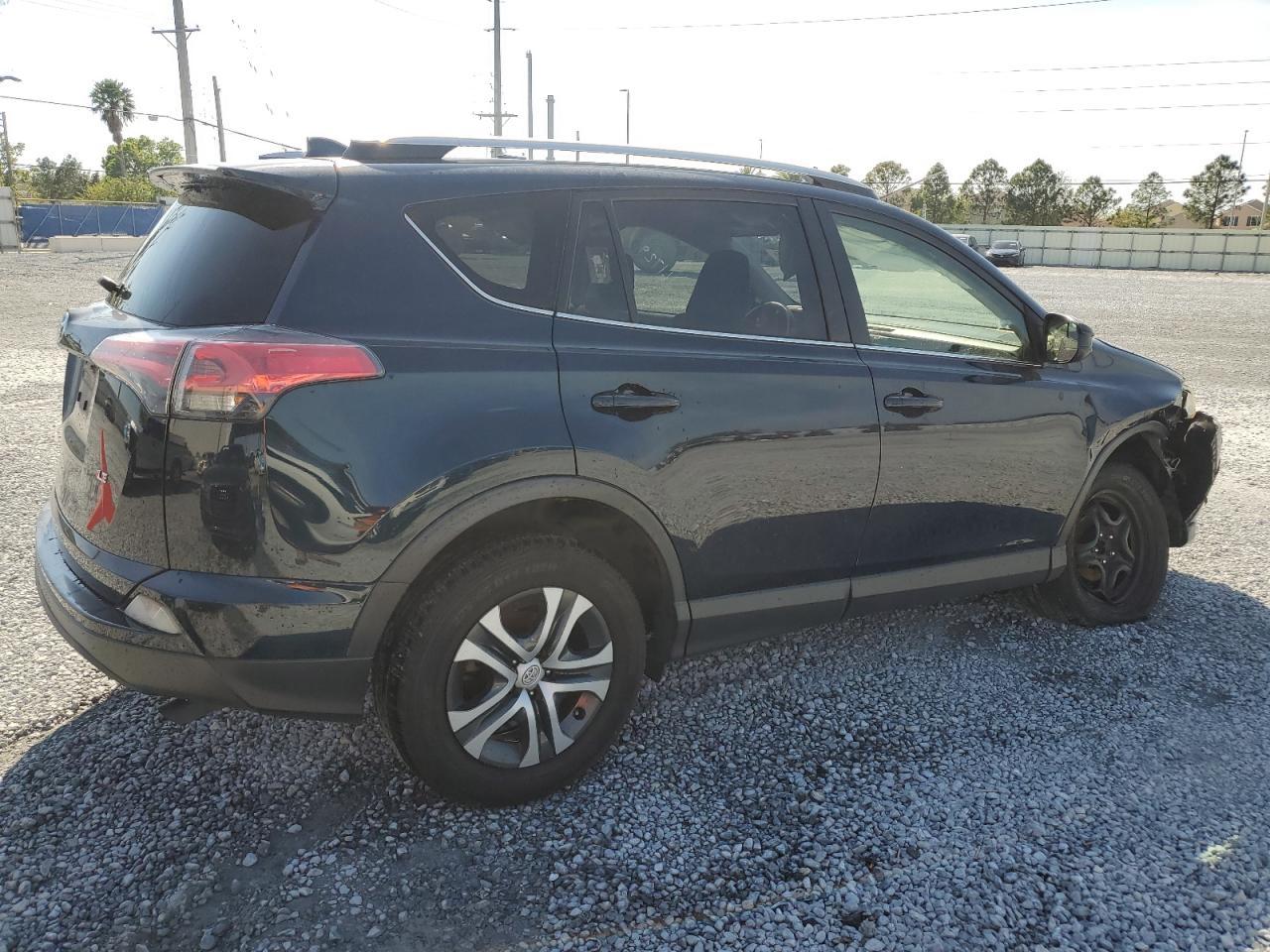 2018 TOYOTA RAV4 LE - Image 3