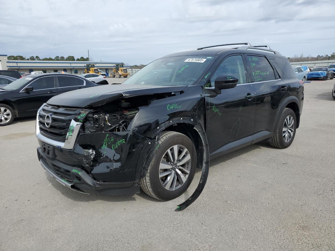 2024 NISSAN PATHFINDER