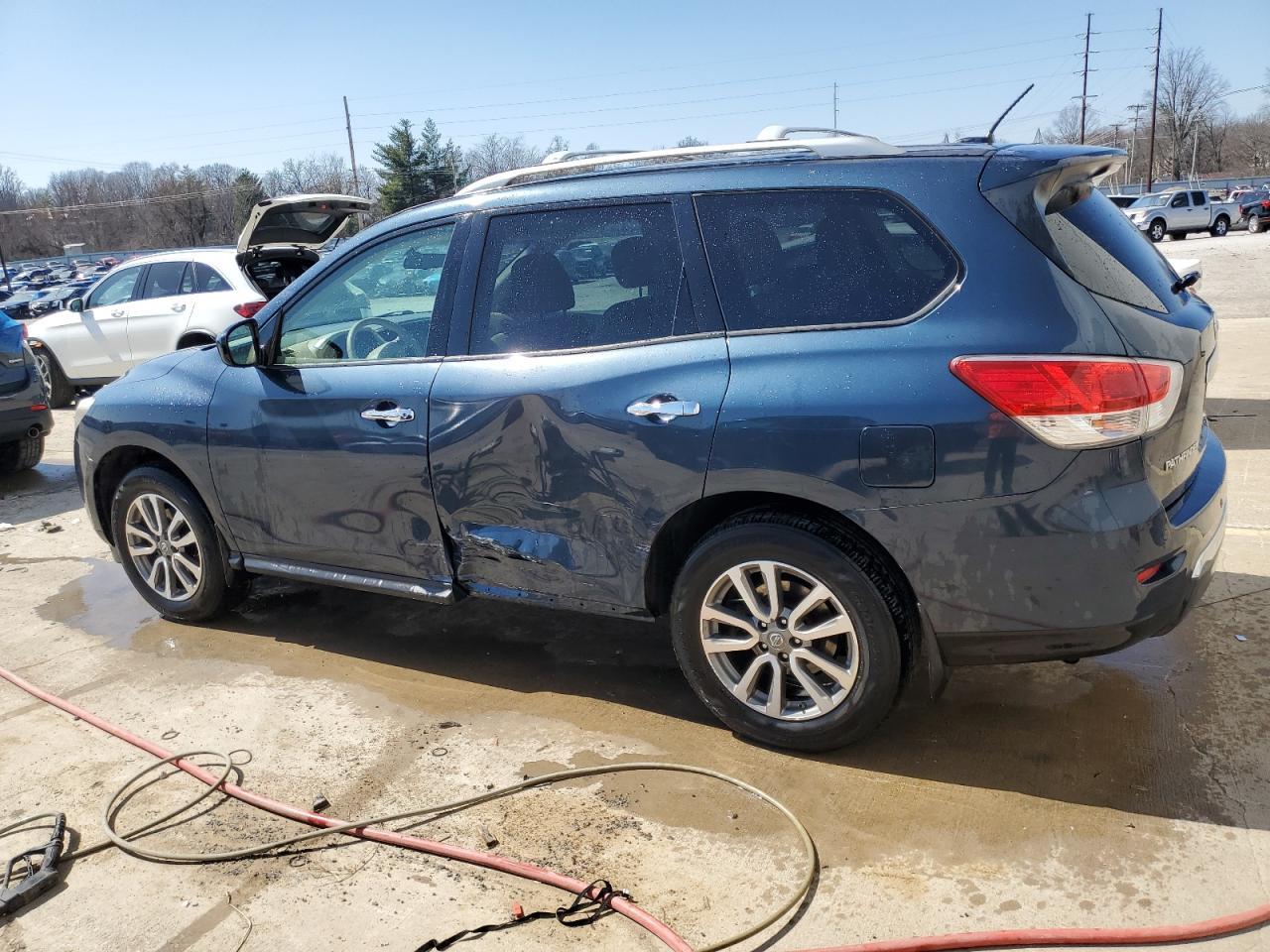 2013 NISSAN PATHFINDER - Image 2