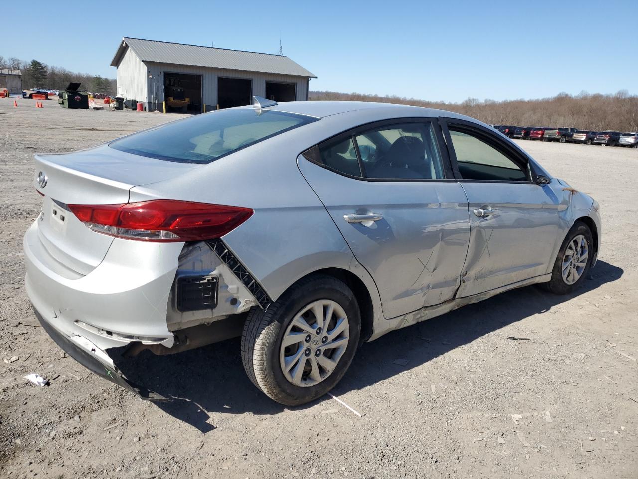 2017 HYUNDAI ELANTRA SE - Фото 3