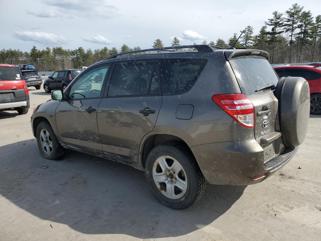 2011 TOYOTA RAV4 - Image 2