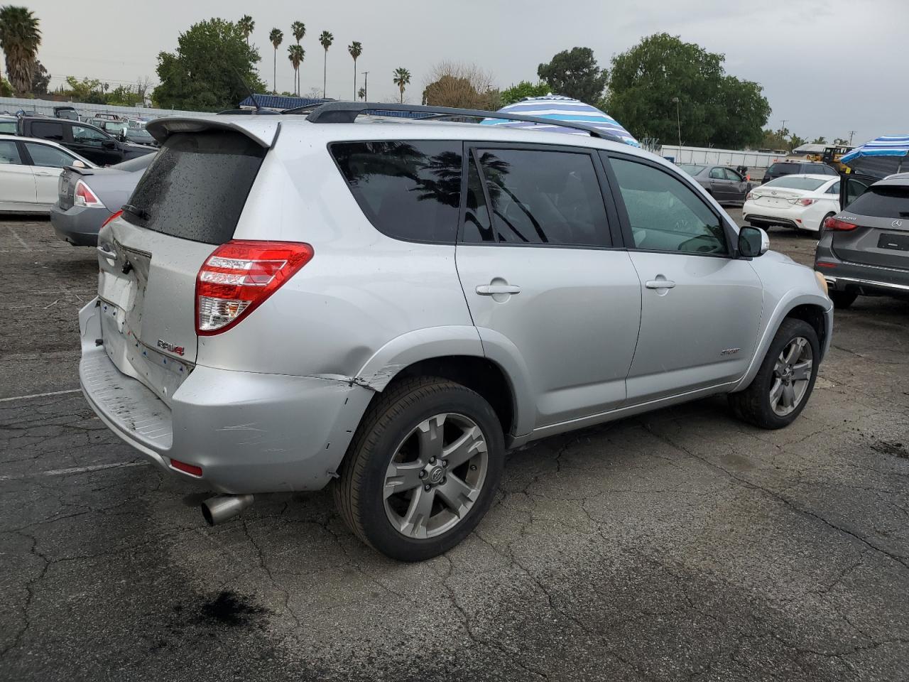 2011 TOYOTA RAV4 SPORT - Фото 3