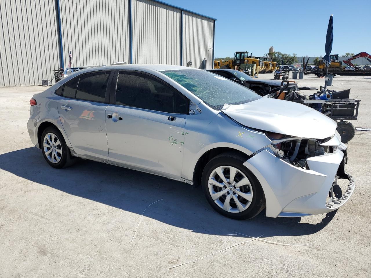 2021 TOYOTA COROLLA LE - Image 4