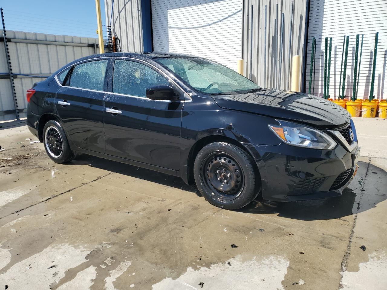 2017 NISSAN SENTRA S W - Фото 4