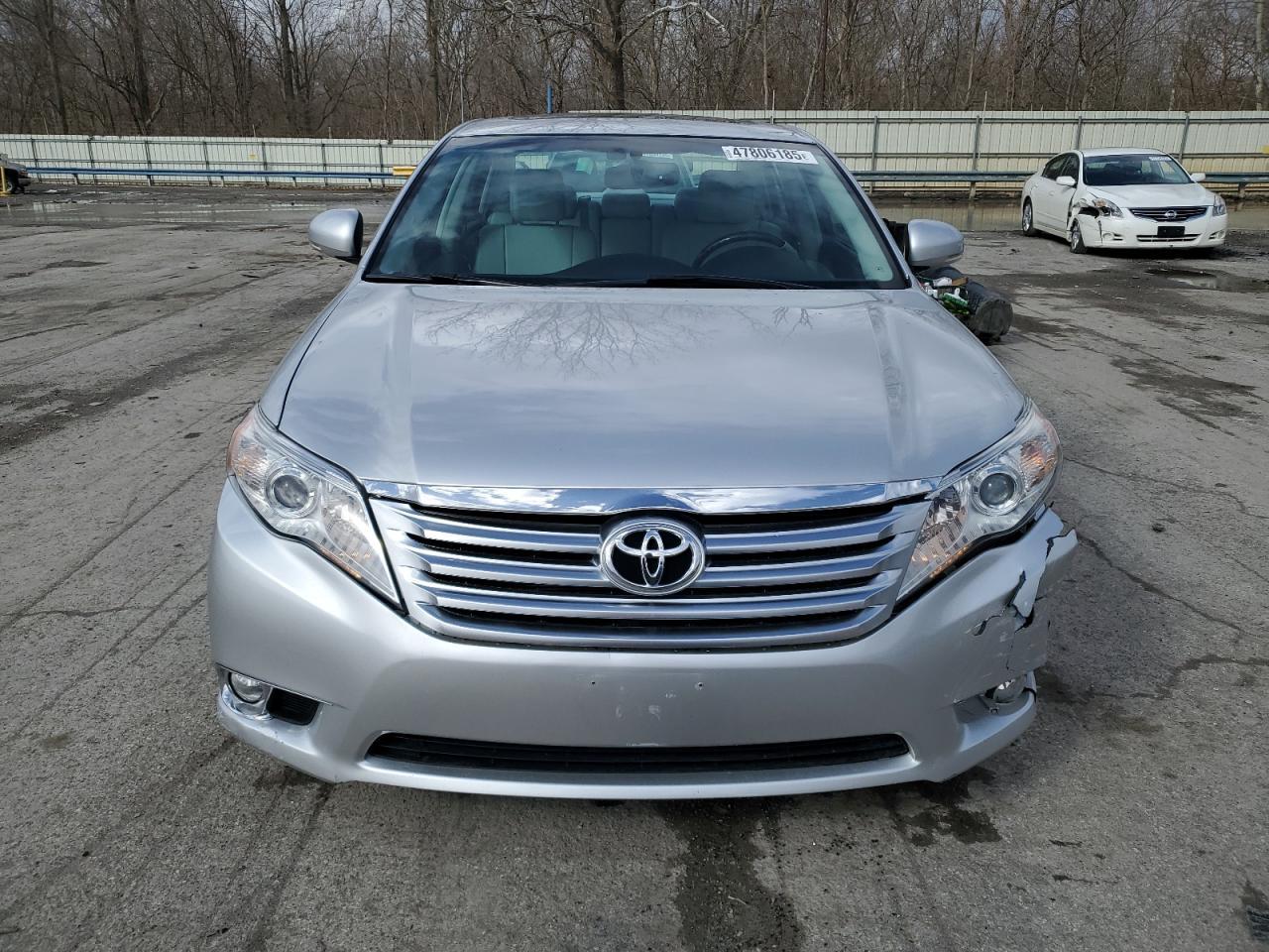 2011 TOYOTA AVALON BAS - Image 5