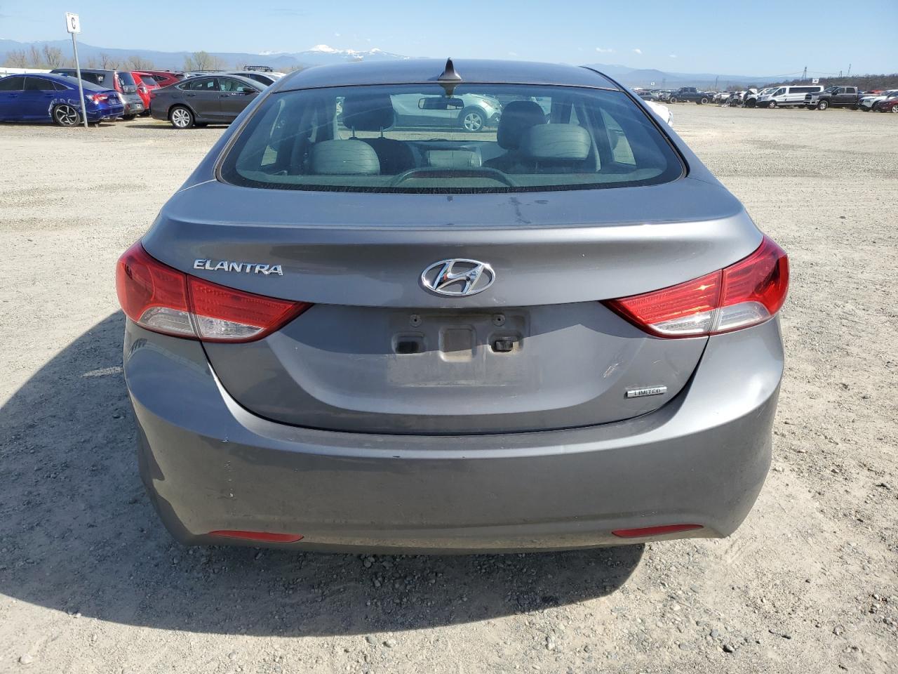 2011 HYUNDAI ELANTRA GL - Image 6