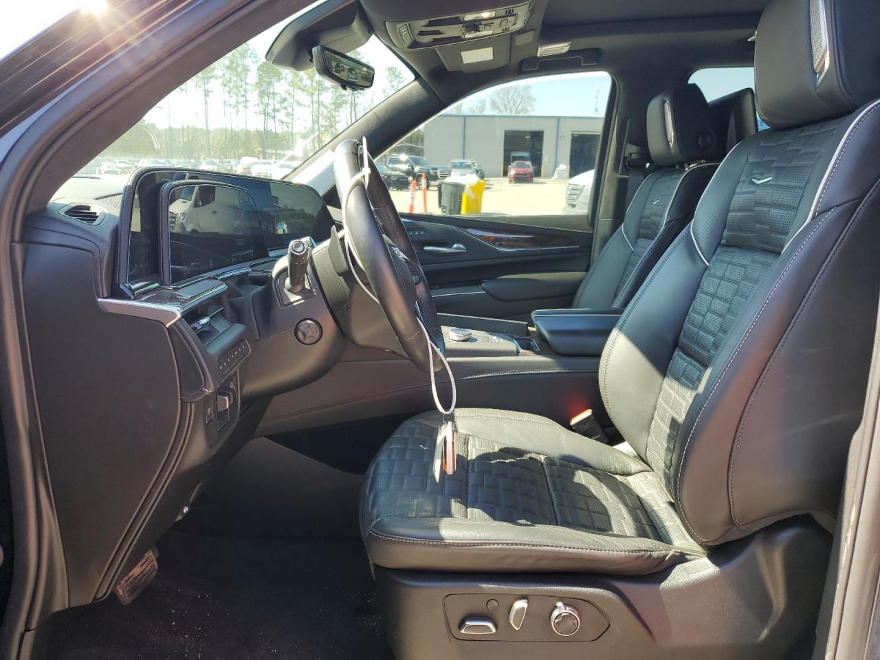 2023 CADILLAC ESCALADE E - Фото 7