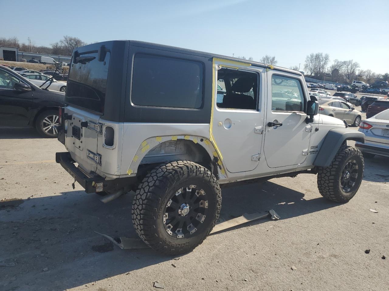 2012 JEEP WRANGLER U - Image 3