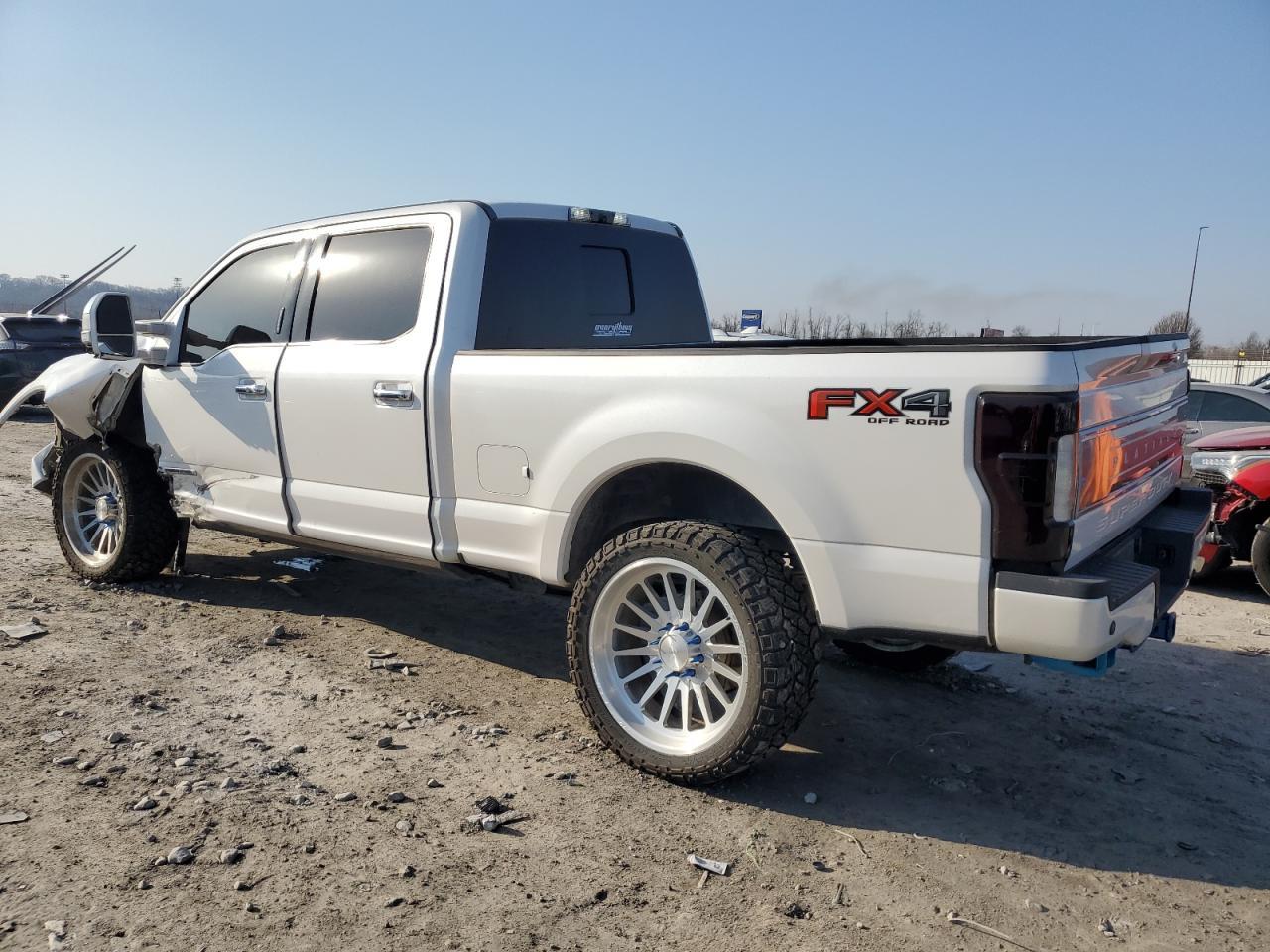 2017 FORD F250 SUPER - Image 2