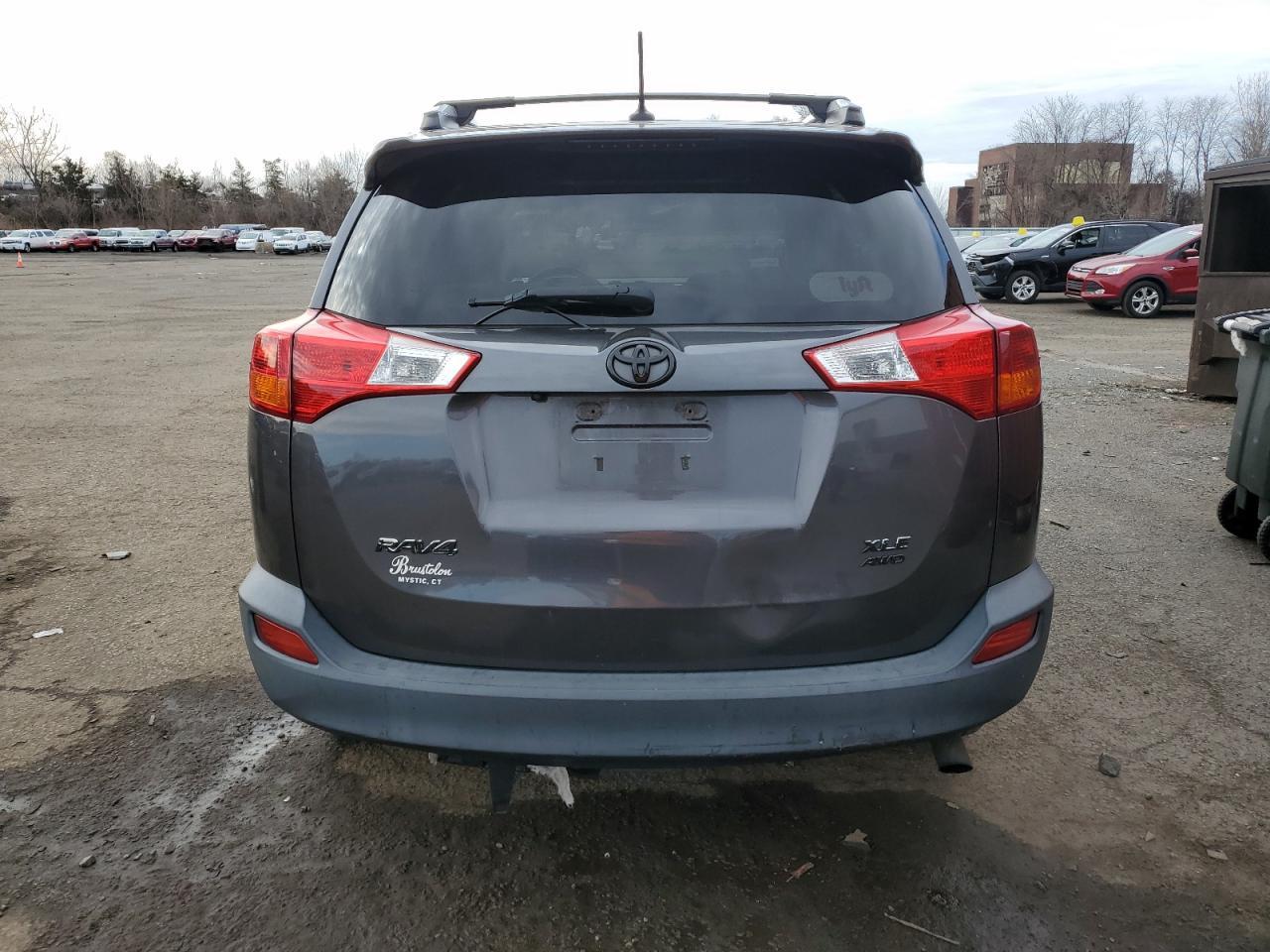 2015 TOYOTA RAV4 XLE - Фото 6