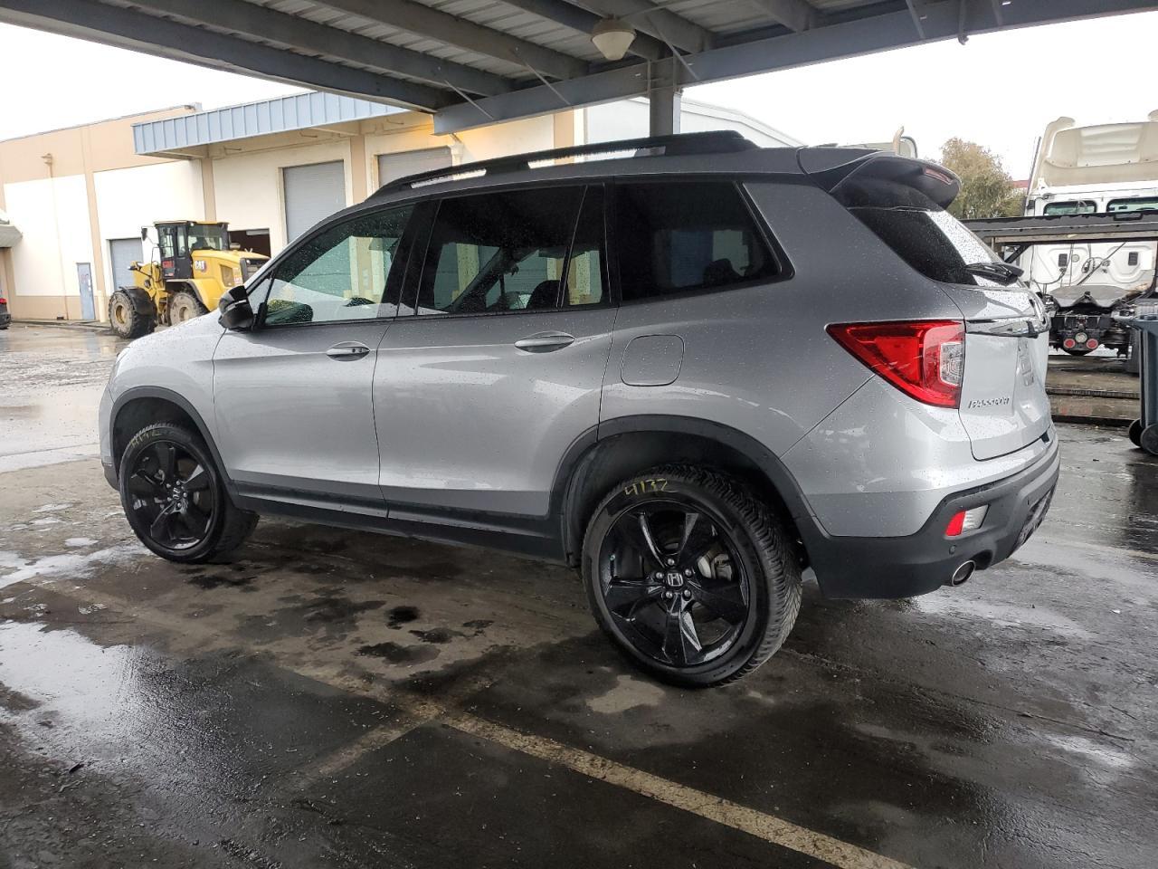 2019 HONDA PASSPORT E - Image 2