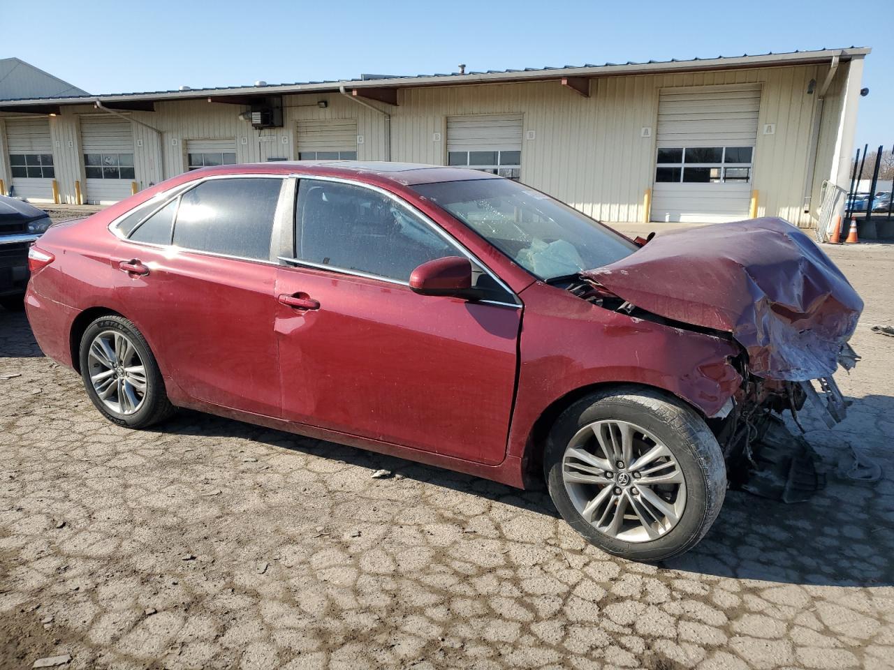 2017 TOYOTA CAMRY LE - Фото 4