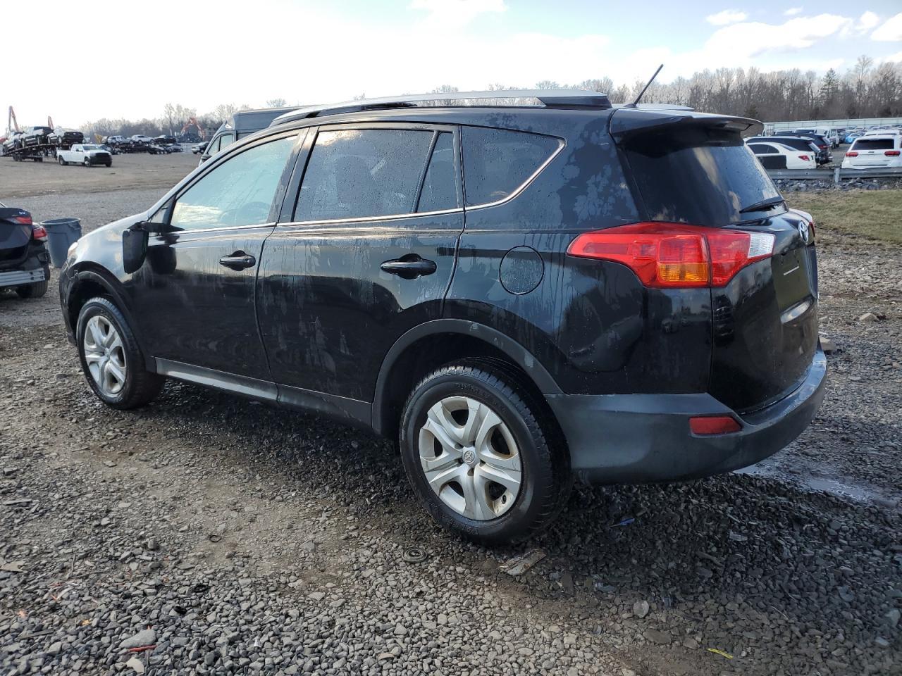 2014 TOYOTA RAV4 LE - Image 2
