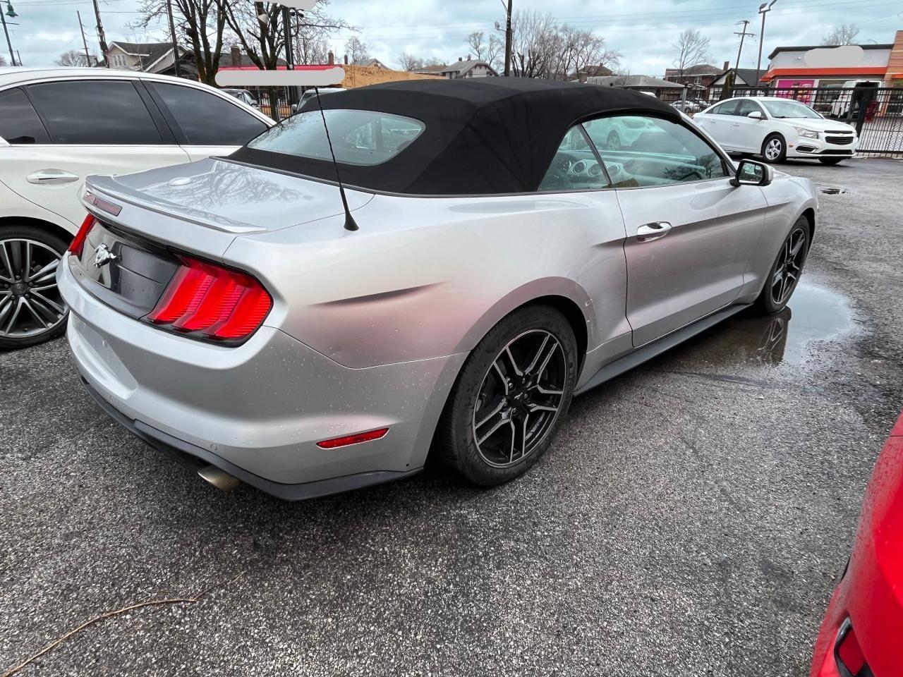 2018 FORD MUSTANG - Image 4