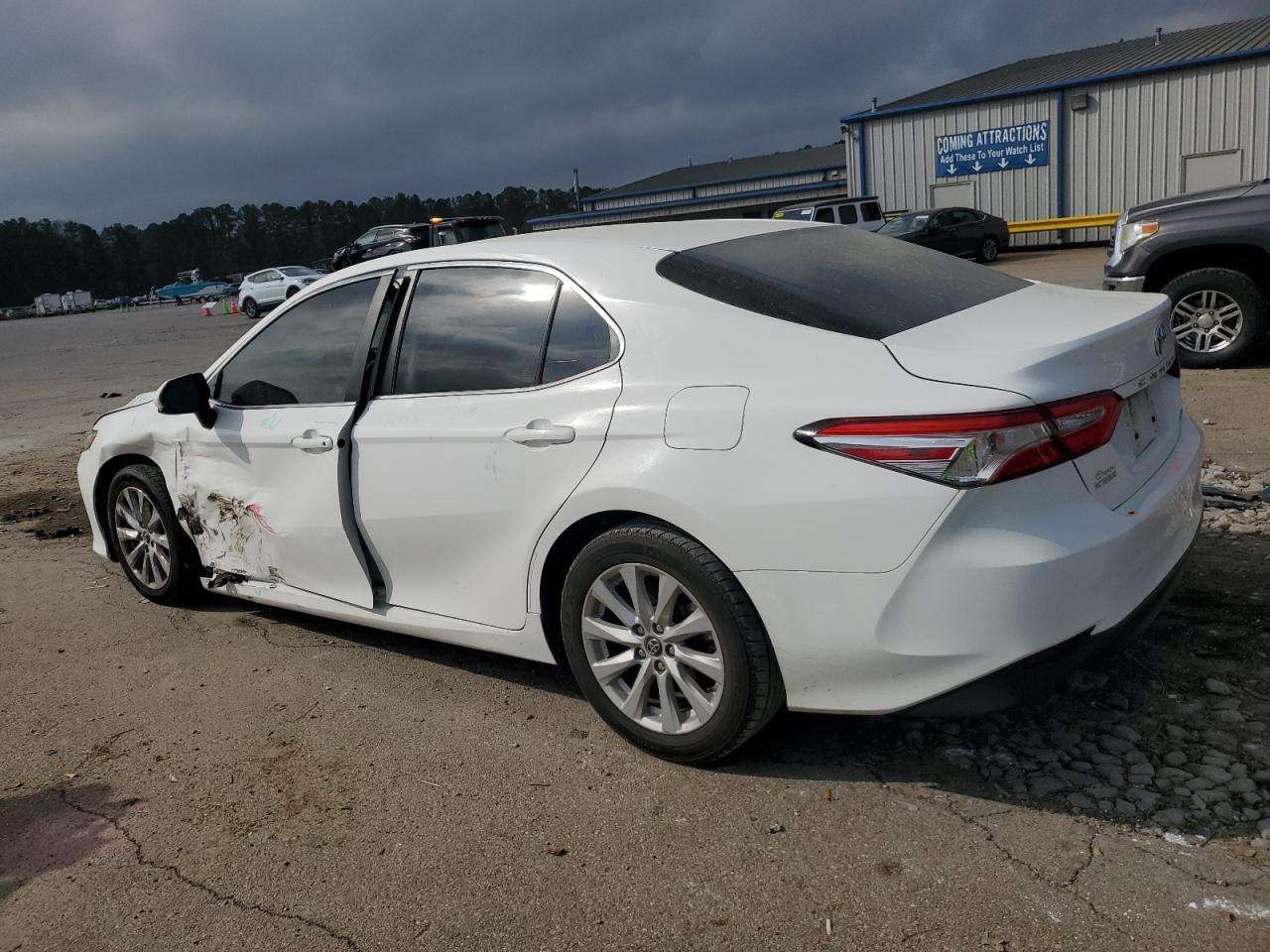 2018 TOYOTA CAMRY L - Фото 2