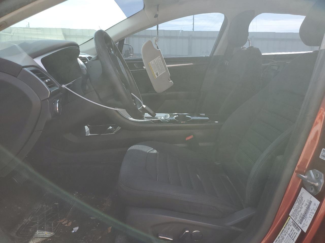2014 FORD FUSION SE - Image 7